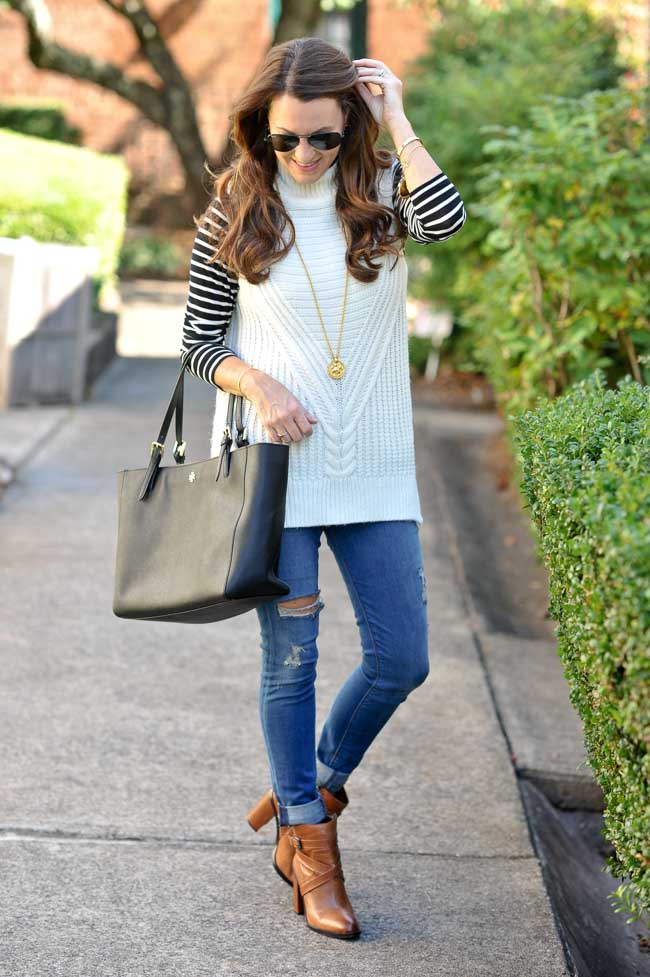 Cute and casual fall outfit idea for fall via Peaches In A Pod blog.